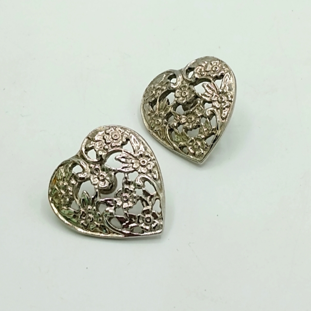 Floral Filigree Heart Button Earrings Silver Tone Post Back Romantic Charm Vtg